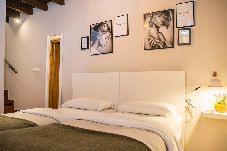 Apartament en Granada - 2069. Granada Nahira Suites 3000 Apt2/4