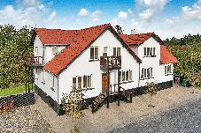 Hus i Hirtshals - 10-6066