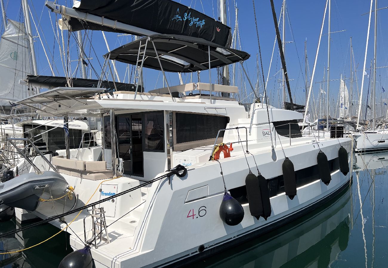Boot in Placencia Village - Catamarán | año 2022 | 13.72 M