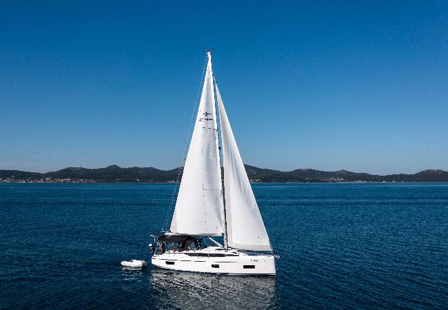 보트 안에 Paros - Catamarán | año 2020 | 13.99 M