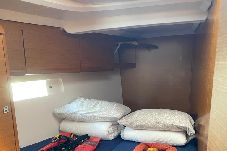 보트 안에 Athens - Goleta | año 2017 | 34.599998 M