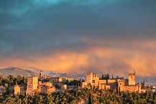 Apartment in Granada - 2068. Granada Nahira Suites 3000 Apt3/5-2D