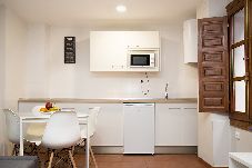 Apartment in Granada - 2068. Granada Nahira Suites 3000 Apt3/5-2D