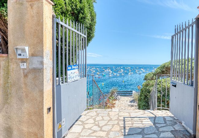 House in Calella de Palafrugell - 5 - B- S. Tropez