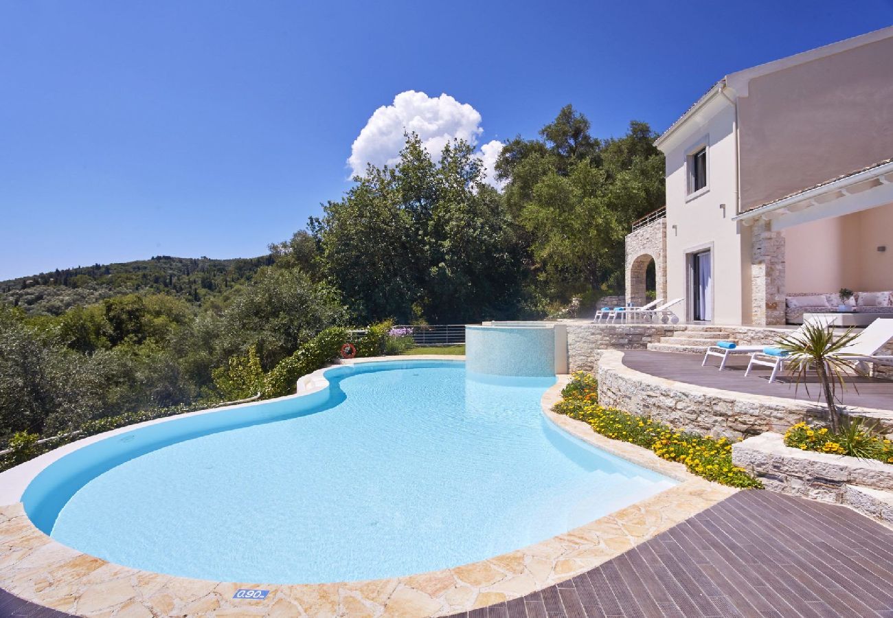 Villa in Acharavi - Villa Tatiana