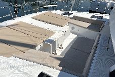 船 在 Placencia Village - Catamarán | año 2022 | 13.72 M