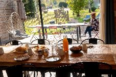 小屋 在 Barbey-Seroux - Chalet 5 LE NID DE L´HIRONDELLE - LES JOLIS CHALET